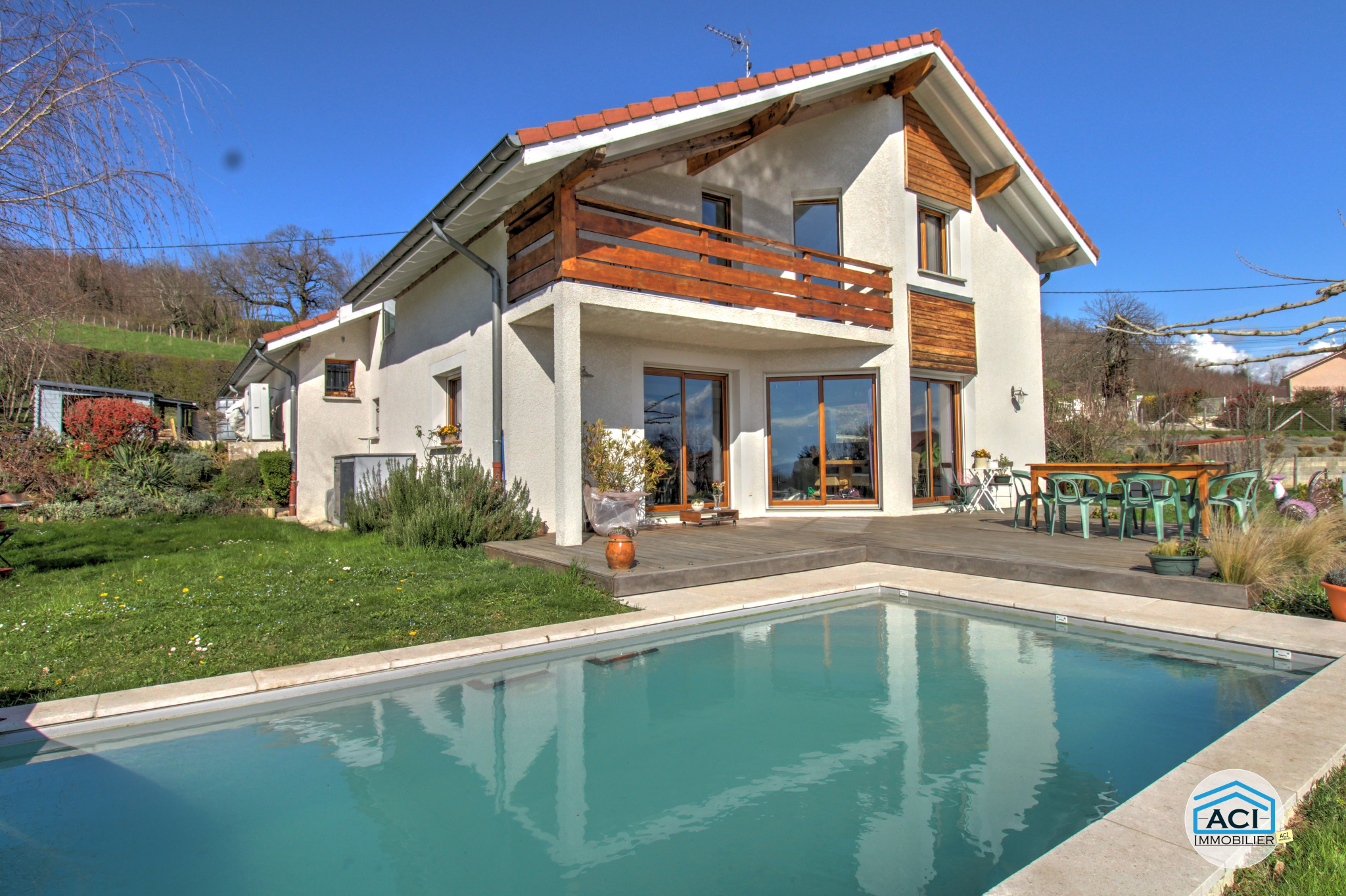 Nouveauté - Maison de 155 m2 - 3 ch - piscine  